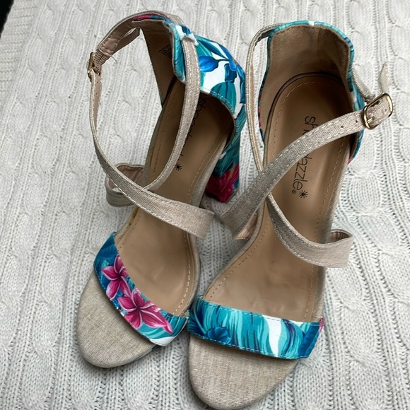 Women’s sz 7 shoedazzle Natalia 5” heels tropical platform chunk crossed strap - Picture 1 of 14
